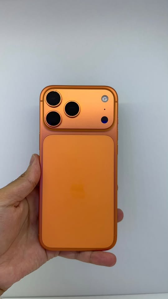 iPhone 17 Pro max – 256 gb – 80 ciclos de carga – caja ycable origianl