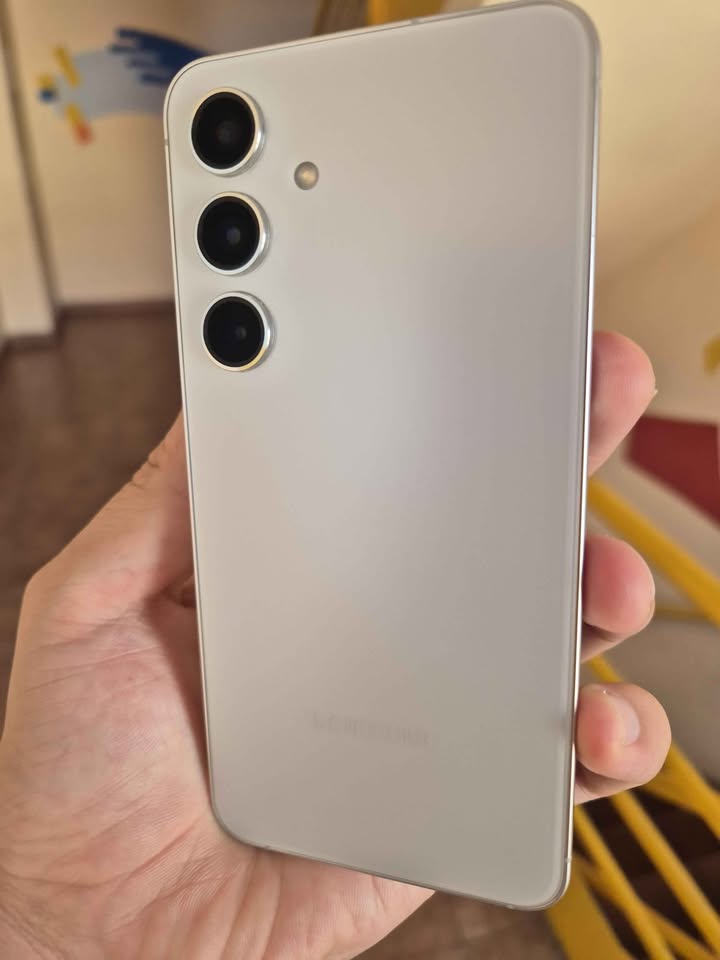 Samsung S24 128Gb y 8 De Ram Dual Sim Libre de fabrica como nuevo!!