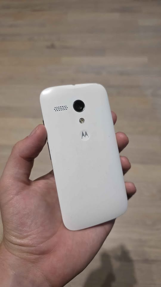 MOTO G 1ERA GEN LIBRE 8GB ANDROID 5 EN BUENAS CONDICIONES
