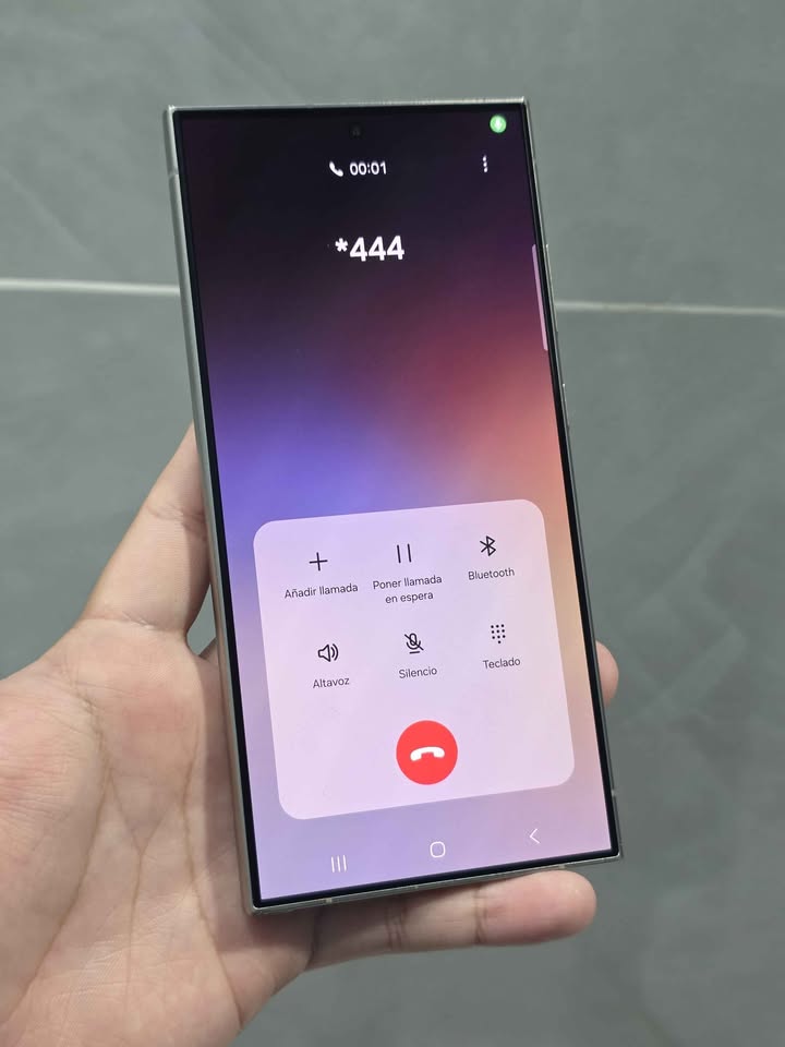 Samsung S24 Ultra Libre De Fábrica Para Cualquier Empresa 256gb De Almacenamiento 12gb De Ram