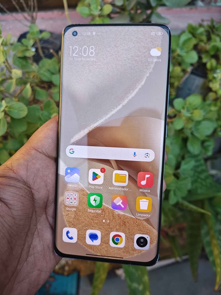 Xiaomi “MI 11” No es redmi…Snap888+ “16/256”