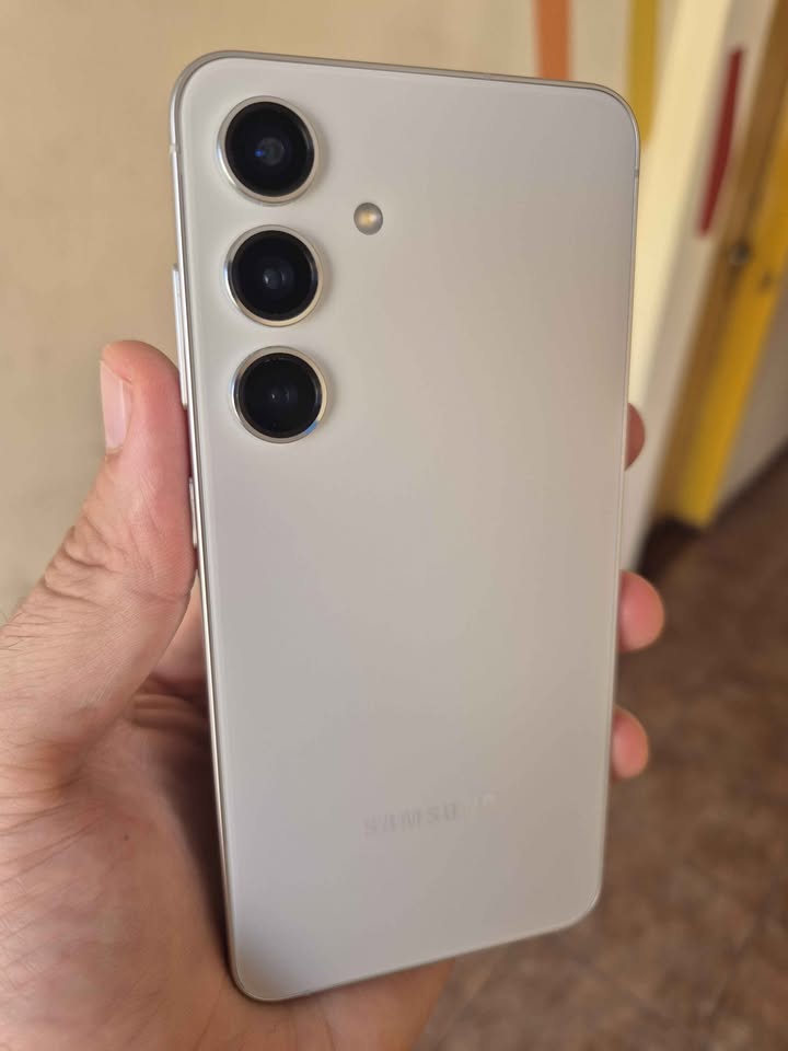 Samsung S24 128Gb y 8 De Ram Dual Sim Libre de fabrica como nuevo!!