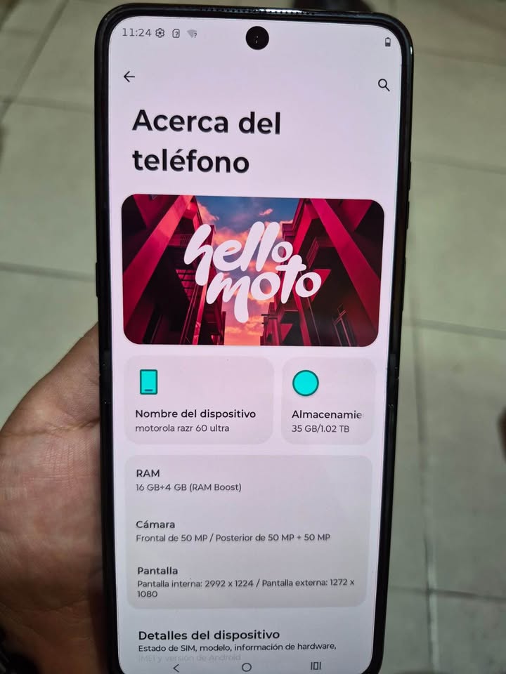 Moto razr 50 ultra 1 TB / con detalle Libre ✅