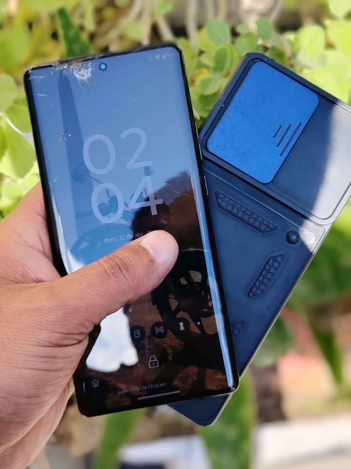 Moto Edge 40 pro “Libre” Snap 8 gen 2