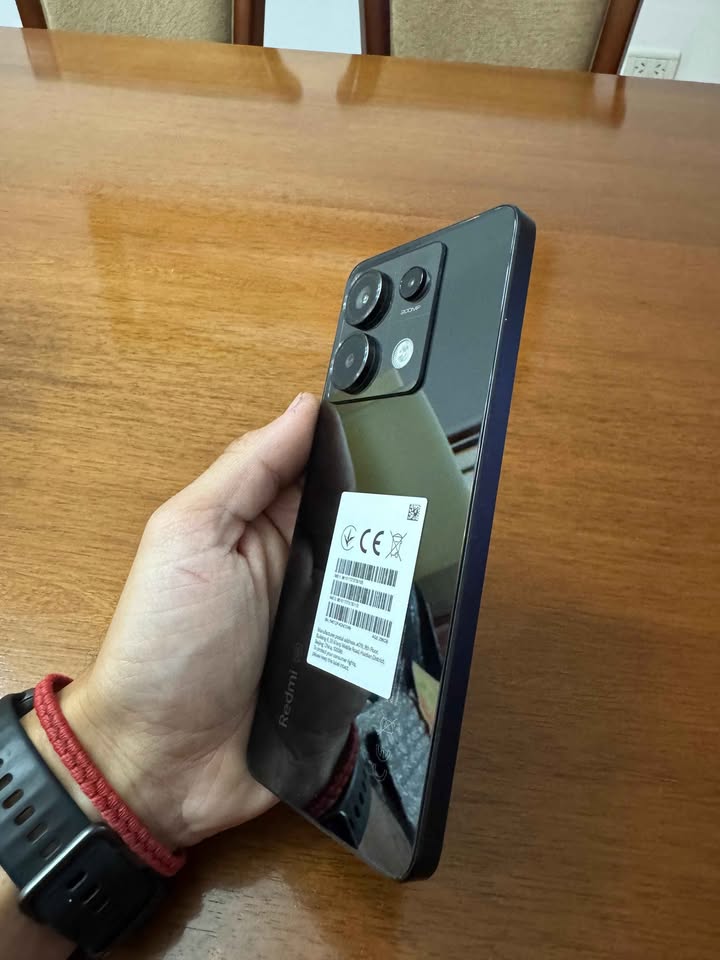 vendo celular redmi 13 pro5g 256gb 12GB ram funda y cargador