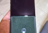 Moto razr 50 ultra 1 TB / con detalle Libre ✅