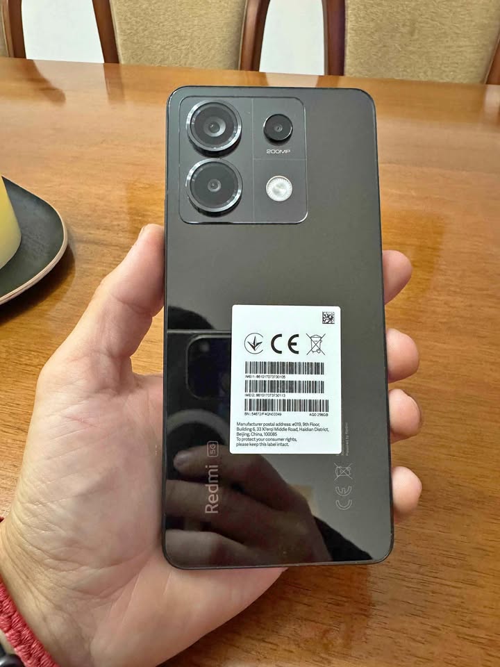 vendo celular redmi 13 pro5g 256gb 12GB ram funda y cargador