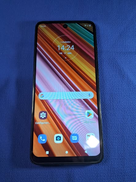 Permuto moto g22 libre 128gb impecable x 📲 + 💲 a mi favor, se va cn templado reforzado puesto