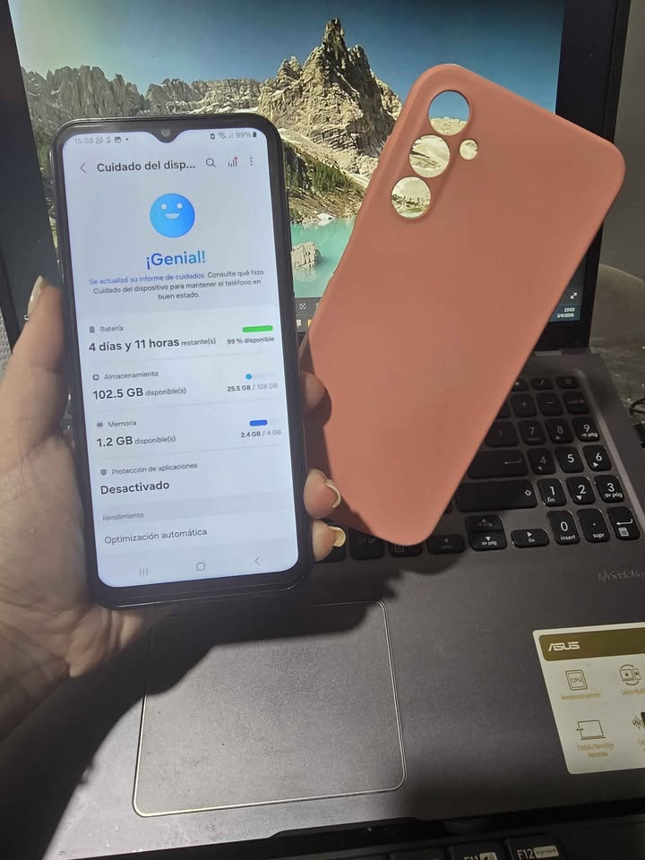 Samsung A14 , A WIFI , 5g , de 128 GB, con funda rosa y vidrio templado $80.000 impecable