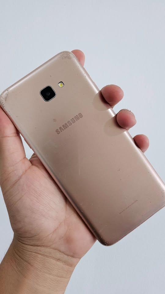 SAMSUNG J4 CORE VENDO O PERMUTO