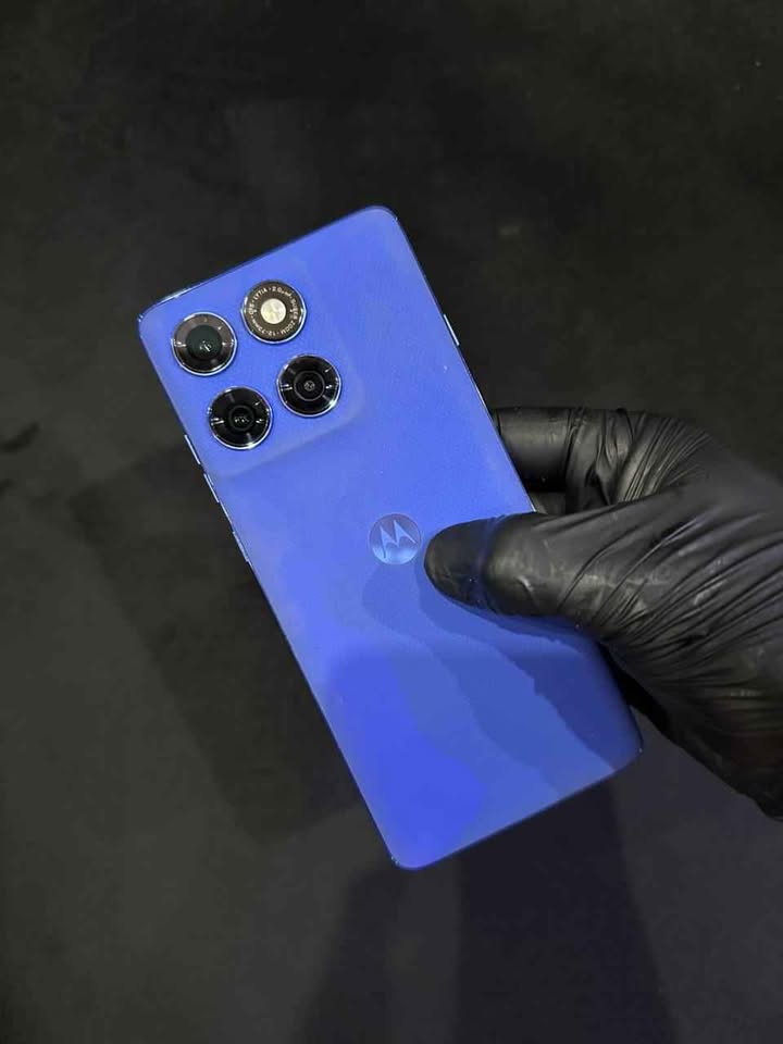 Motorola edge 60 pro 512Gb 12+12 Ram