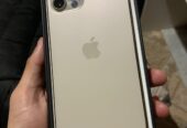 iPhone 12 Pro Gold en caja 128gb 77% libre de todo sin detalles 350.000