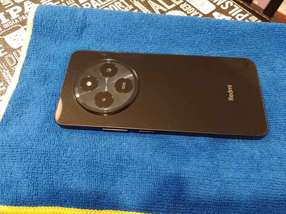 Vendo redmi 14C casi nuevo 128 g 4 ram