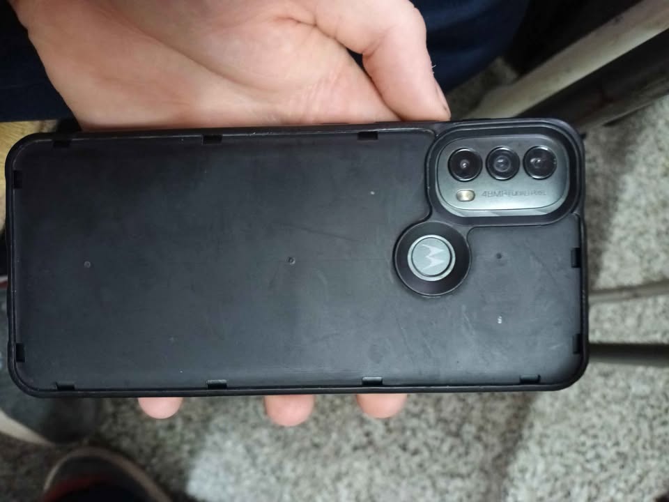 Vendo celular Motorola E40