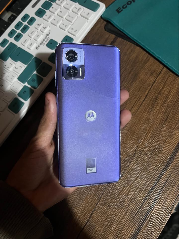 Vendo moto edge 30 neo libre