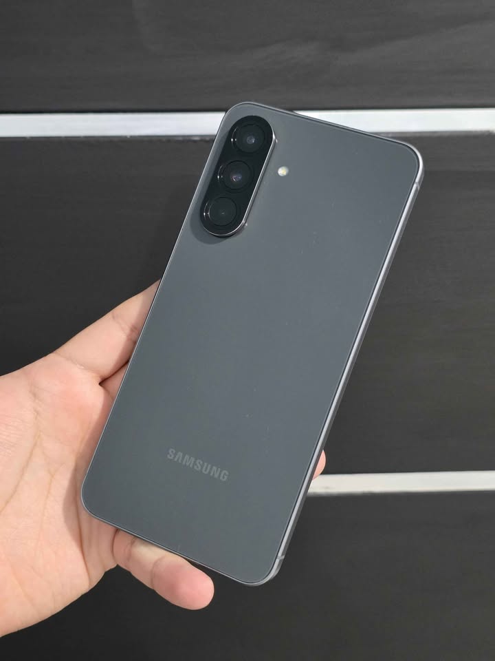 Samsung A56 5g Libre de fabrica para cualquier empresa 256gb de almacenamiento 8gb de ram