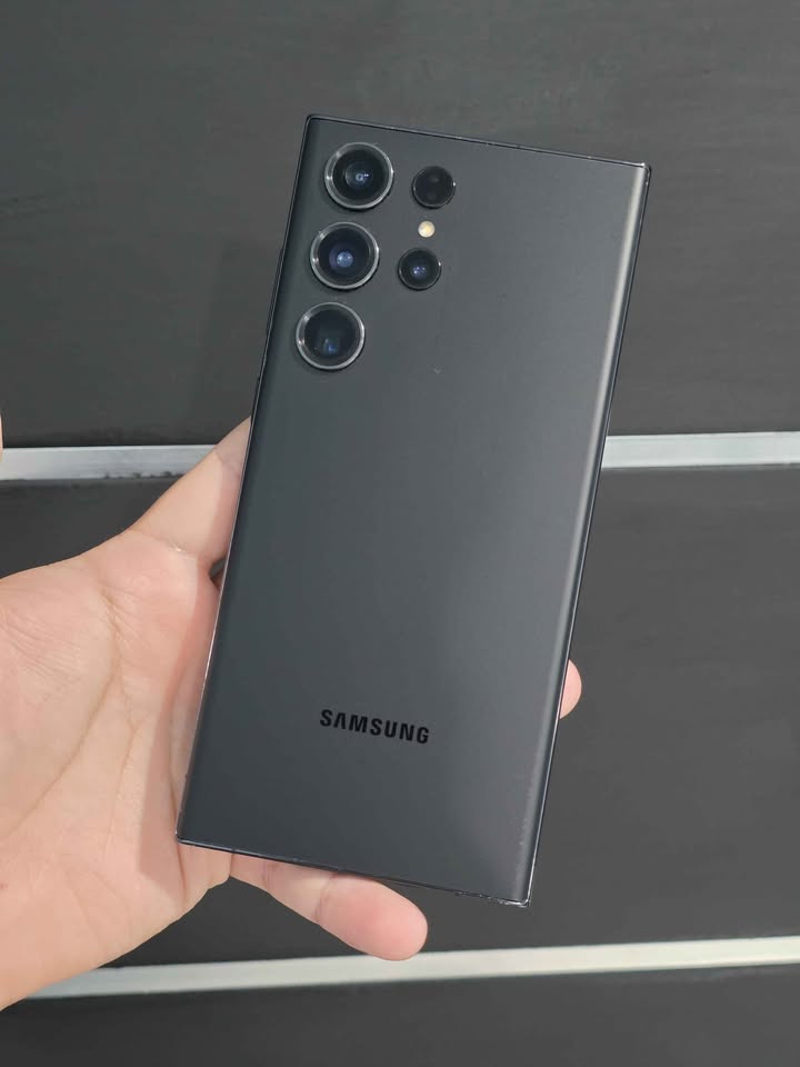 Samsung S23 Ultra Libre de fabrica para cualquier empresa 256gb de almacenamiento 12gb de ram