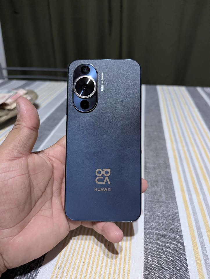 Huawei Nova 12
