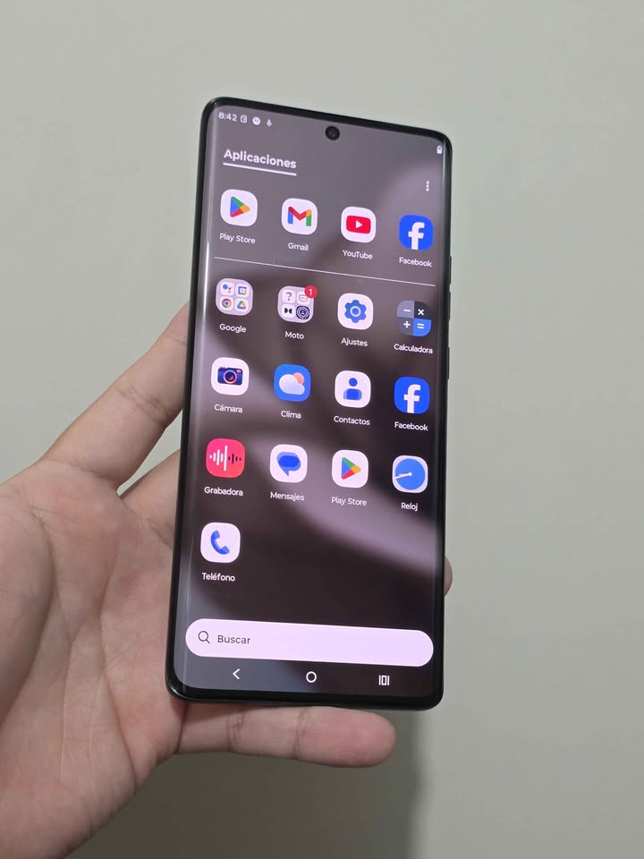 Moto Edge 50 Sólo Wifi 256gb de almacenamiento 12gb de ram
