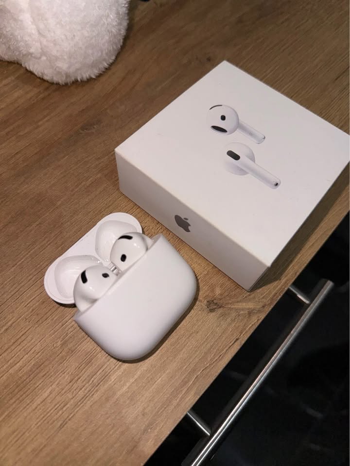 Airpods 4 con cancelacion de ruido