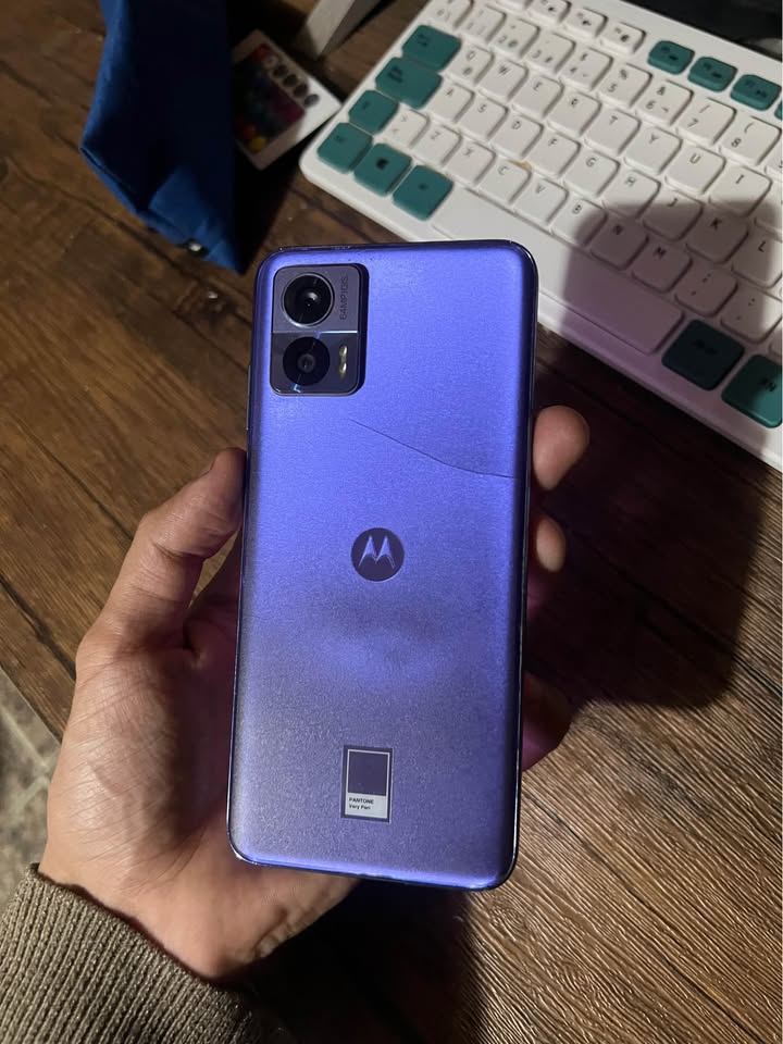 Vendo moto edge 30 neo libre