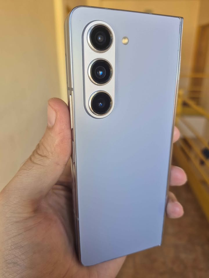 Samsung Z Fold 5 a Esim 256Gb y 12 De Ram,impecable Estado Como Nuevo!!