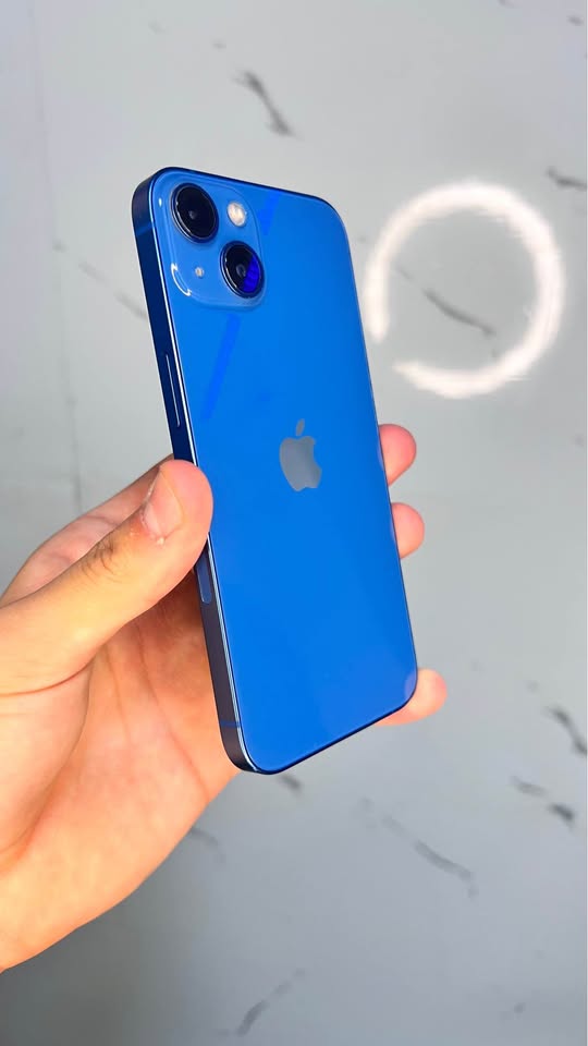 IPHONE 13! Cuenta con garantía