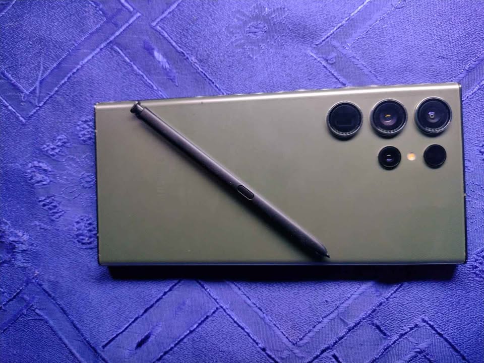 Vendo s23 ultra 256 gb, leer descripcion, solo interesados…