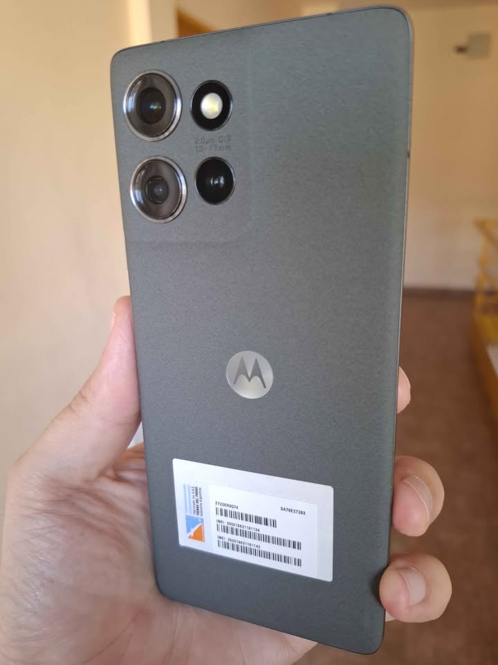 Motorla Edge 50 256Gb y 12 De Ram Libre de fabrica impecable Estado Como Nuevo!!