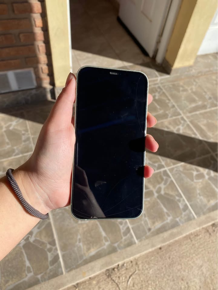 Vendo iPhone 12