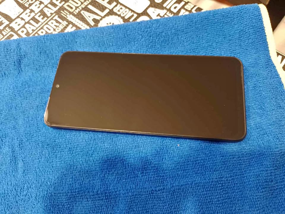 Vendo redmi 14C casi nuevo 128 g 4 ram