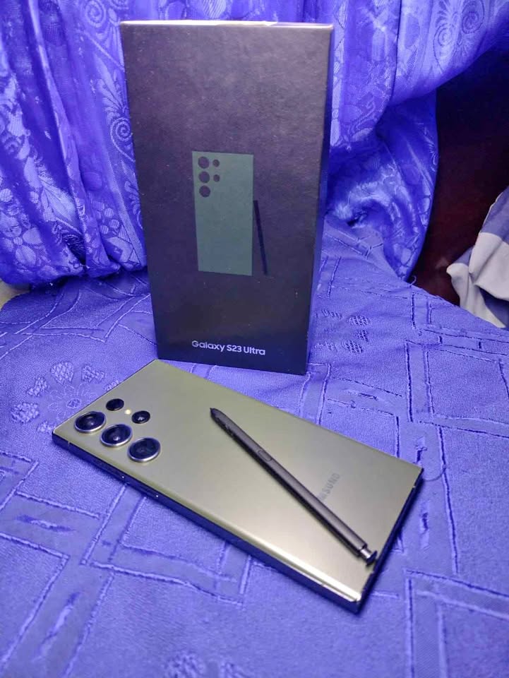 Vendo s23 ultra impecable leer descripcion.