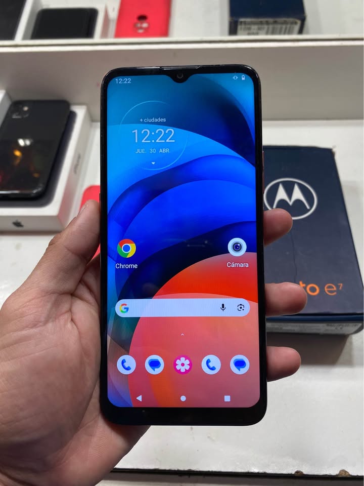 Vendo Motorola e7 completo en caja