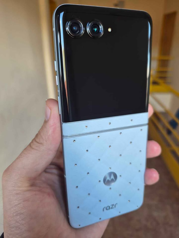 Razer 60 a Esim de 512Gb y 12 De Ram. Impecable!