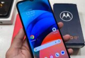 Vendo Motorola e7 completo en caja