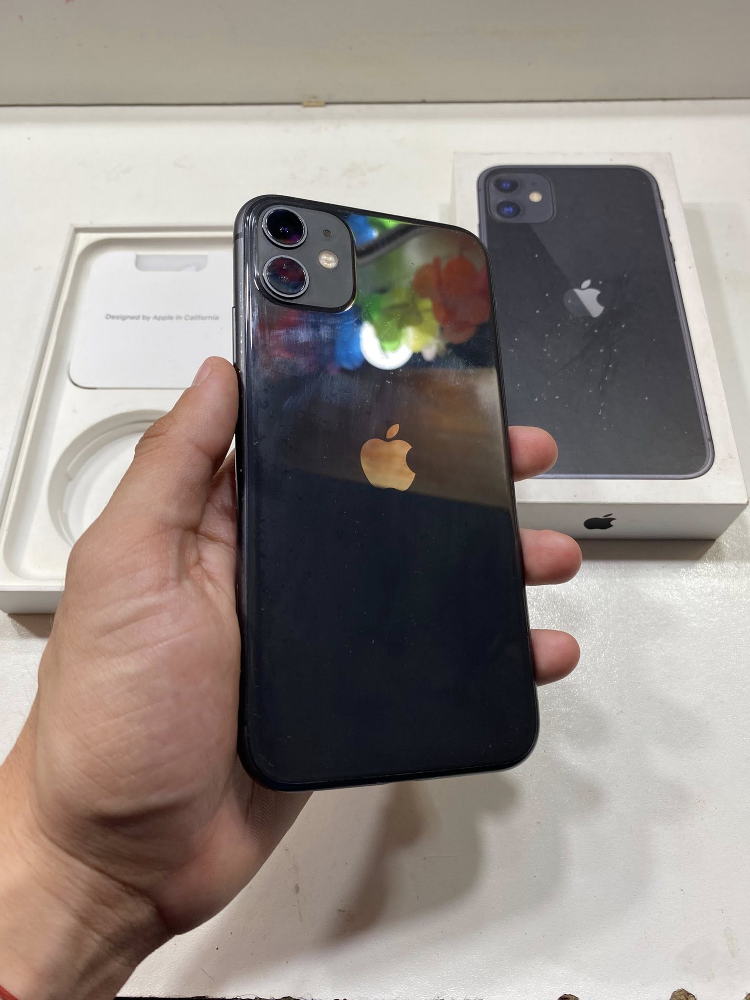 Vendo iPhone soy de zona oeste punto de encuentro a coordinar, sin vuelteros