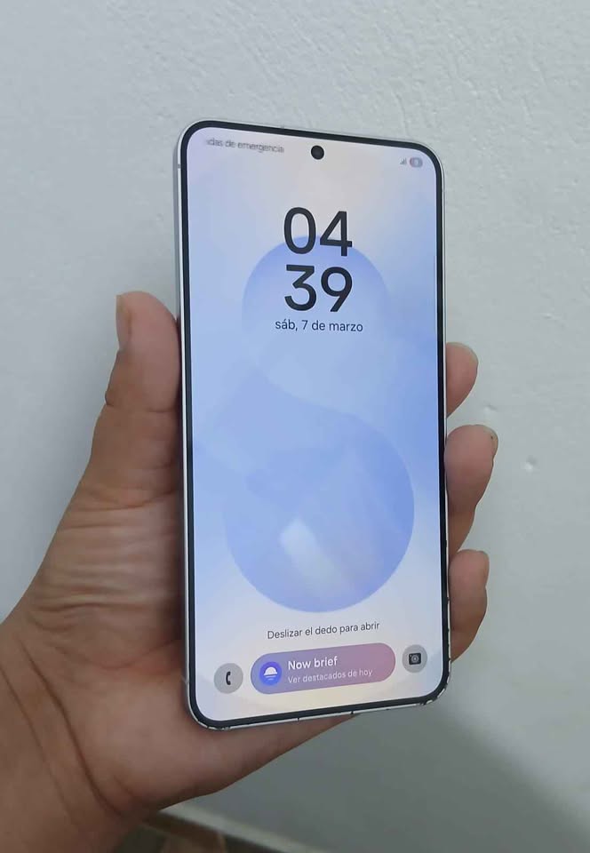 Vendo Samsung s25 de 256gb 12 de ram libre para esim