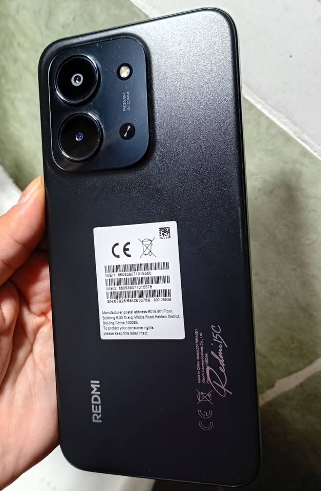 REDMI 15C 8RAM/256GB LIBRE SIN DETALLES! NO PERMUTO $140.000 NOO BAJO PRECIO!!