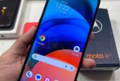 Vendo Motorola e7 completo en caja