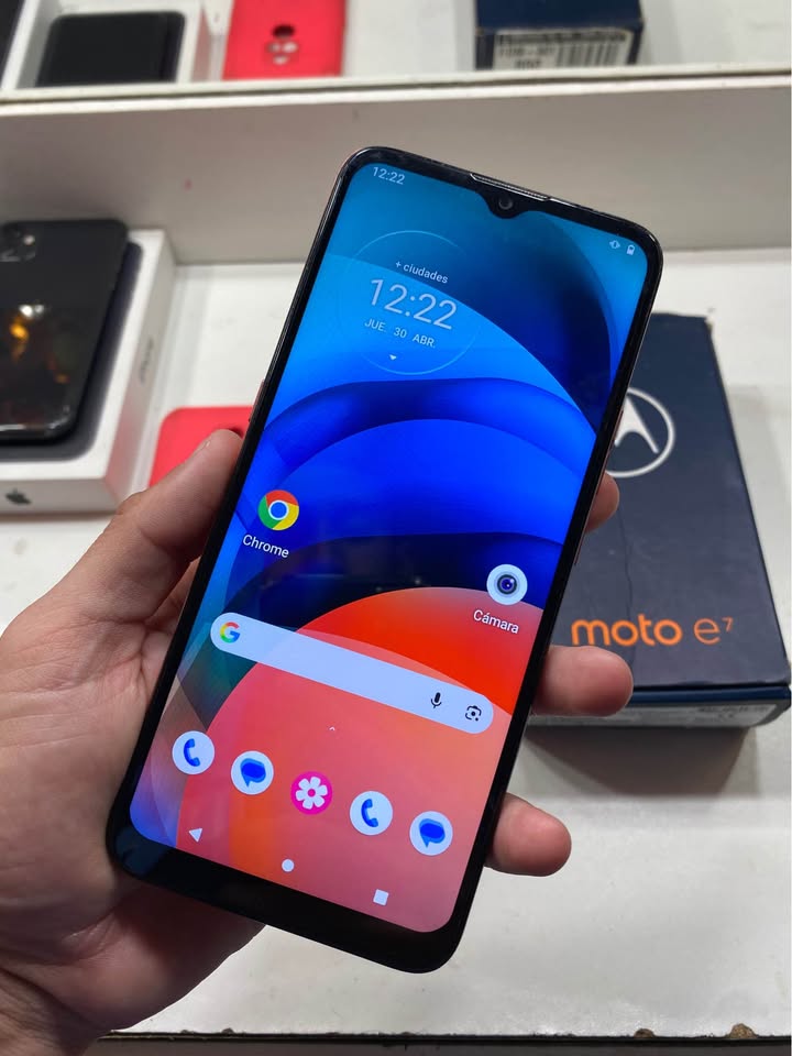 Vendo Motorola e7 completo en caja