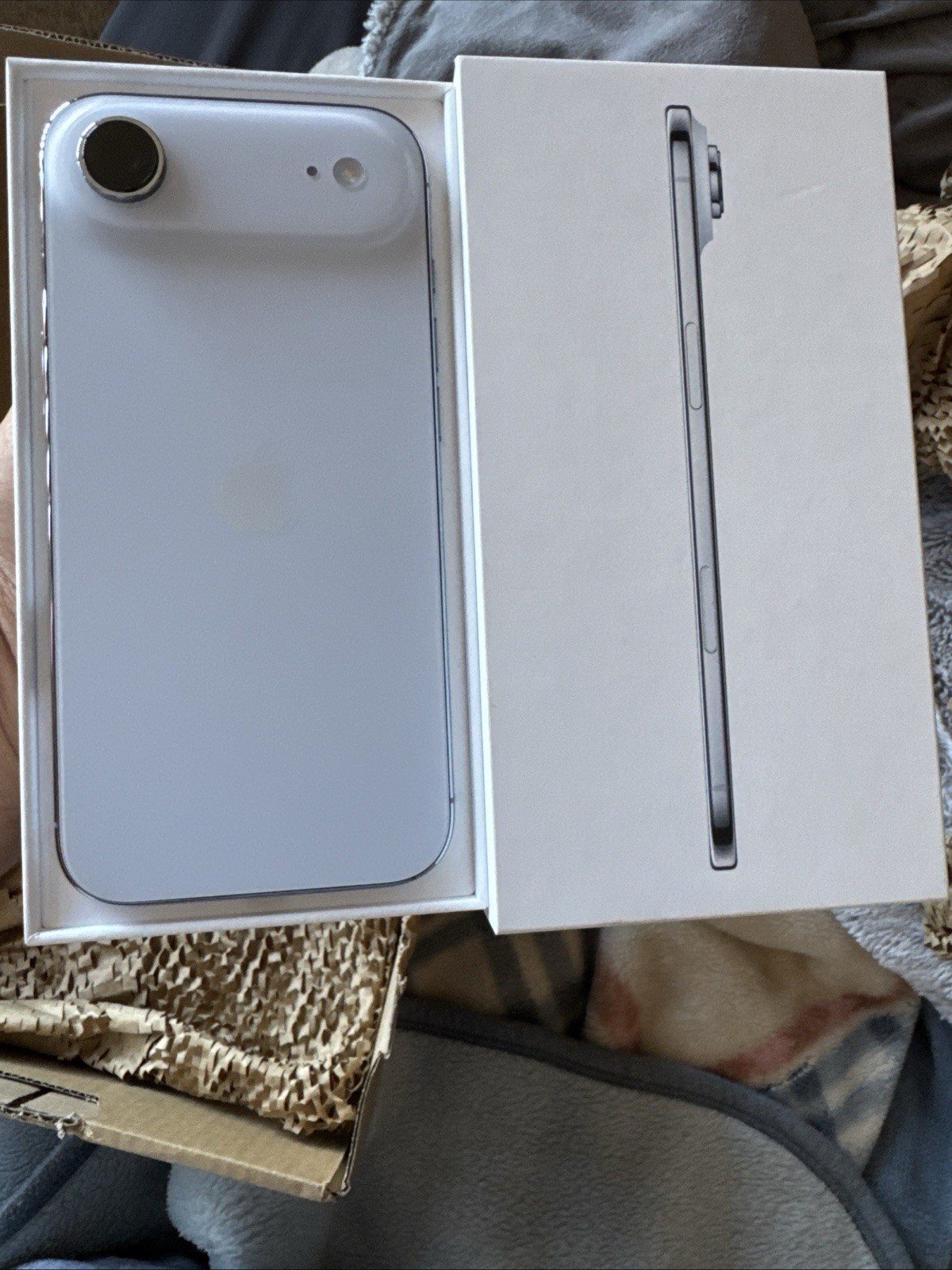 Apple iPhone 17 Air 256GB 12GB RAM