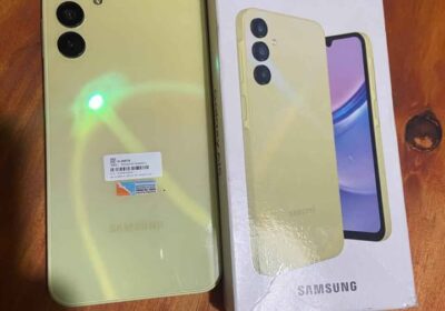Vendo urgente Samsung a15 de 128gb y 4Ram libre de fabrica 1 año de uso completo en caja.Sin detalle