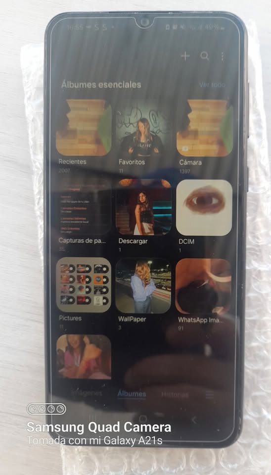 Vendo celu Samsung a 04 en muy buen estado
