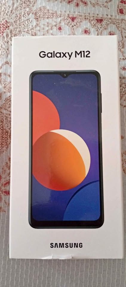 Celular Samsung M12 usado impecable $140mil
