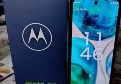 Moto G52 (usado) Buen estado. Caja original funda y templado.