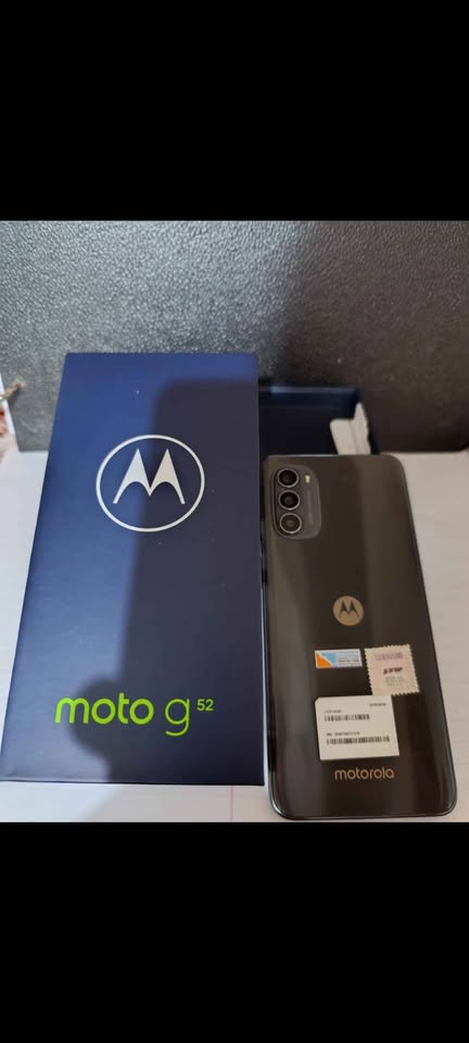 Moto G52 (usado) Buen estado. Caja original funda y templado.