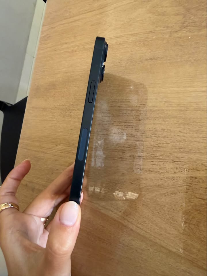 iPhone 14 – 128gb