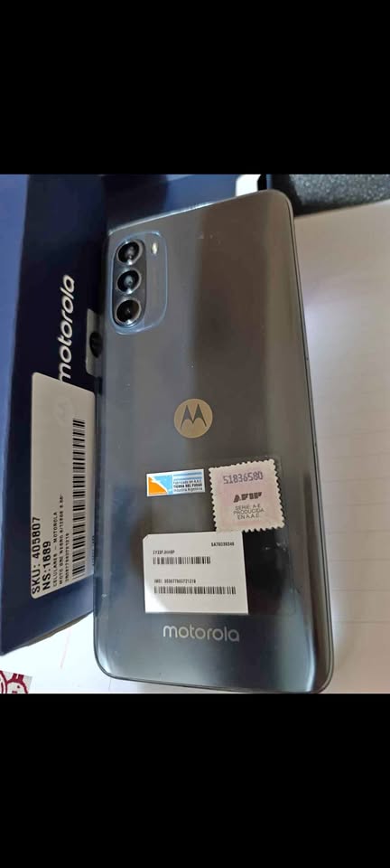 Moto G52 (usado) Buen estado. Caja original funda y templado.