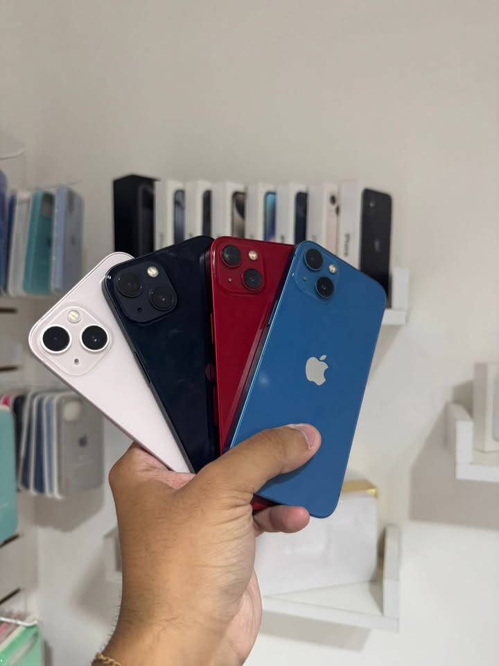 iphone 13 con accesorios