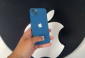 iphone 13 con accesorios